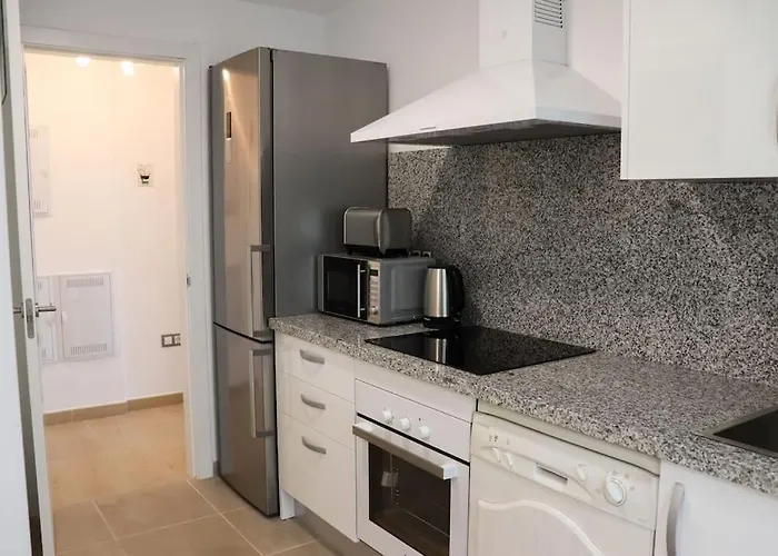 Oasis In With Parking 5min From The Estepona