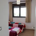Oasis In With Parking 5min From The