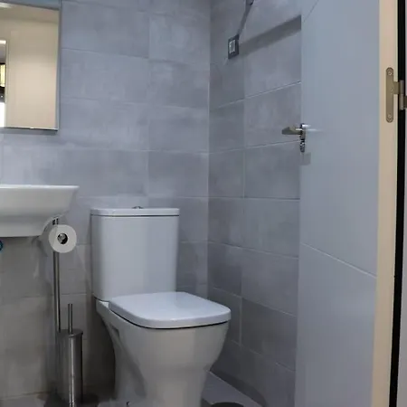 Апартаменты Oasis In With Parking 5min From The *