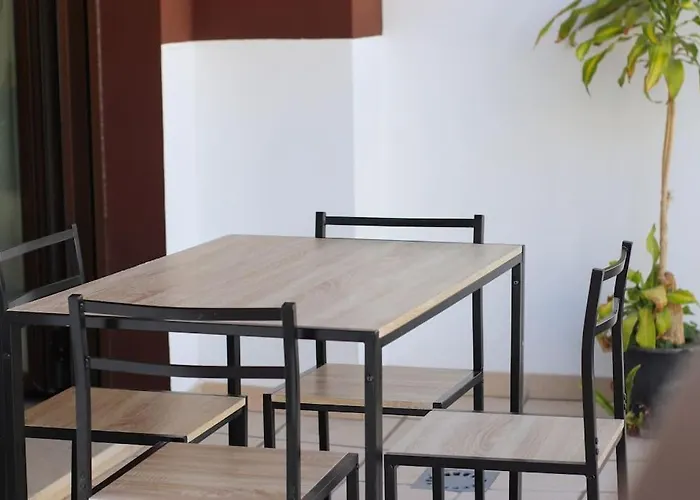 Διαμέρισμα Oasis In With Parking 5min From The Εστεπόνα