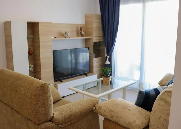 Oasis In With Parking 5min From The