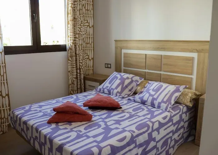 Oasis In With Parking 5min From The