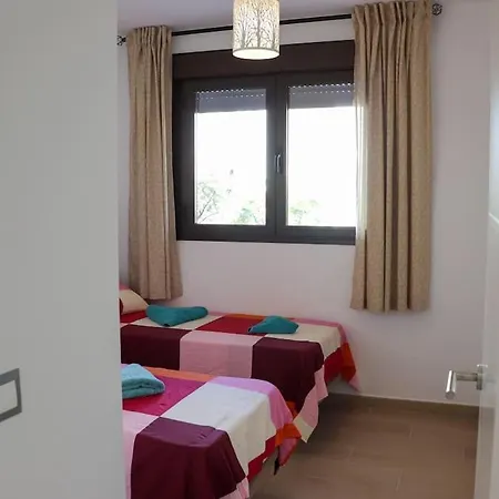 Oasis In With Parking 5min From The
