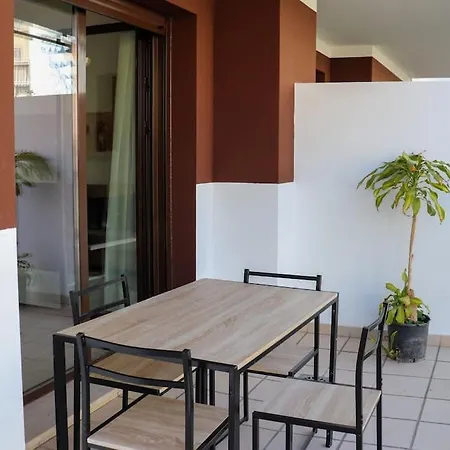 Lejlighed Oasis In With Parking 5min From The