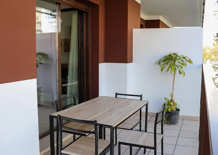 Apartment Oasis In With Parking 5min From The